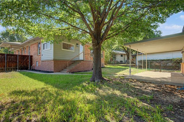 103 S Plymouth Road, Dallas, TX 75211