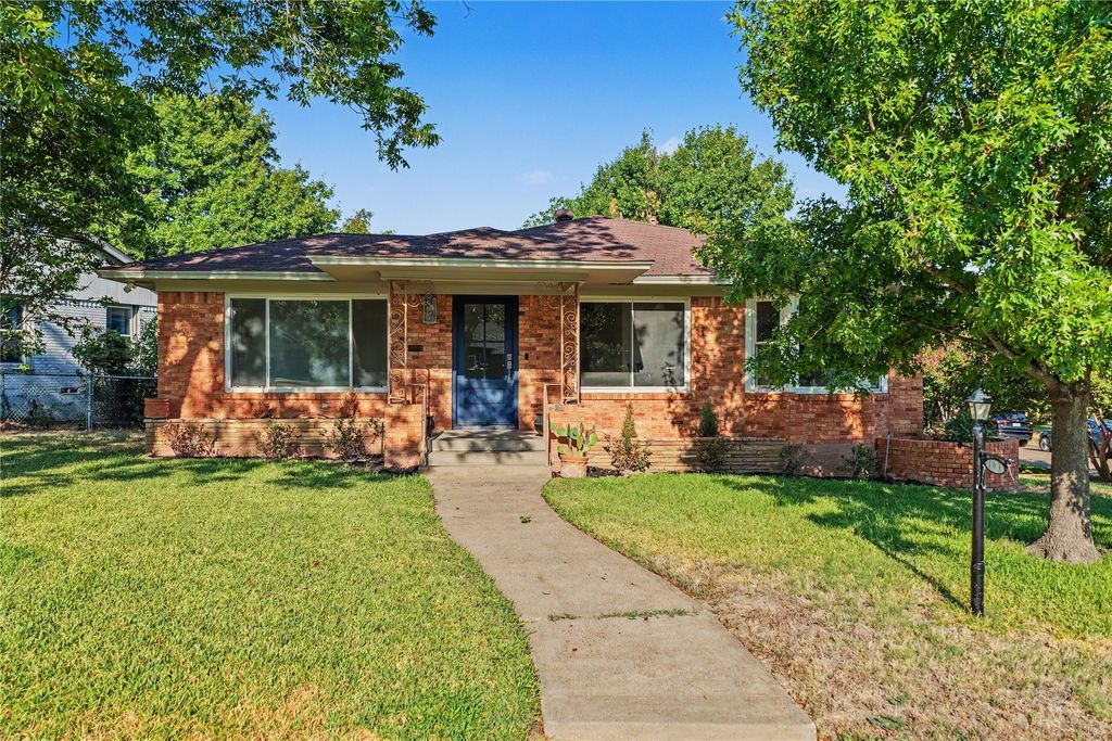 103 S Plymouth Road, Dallas, TX 75211