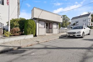 362 Sprague St, Fall River, MA 02724