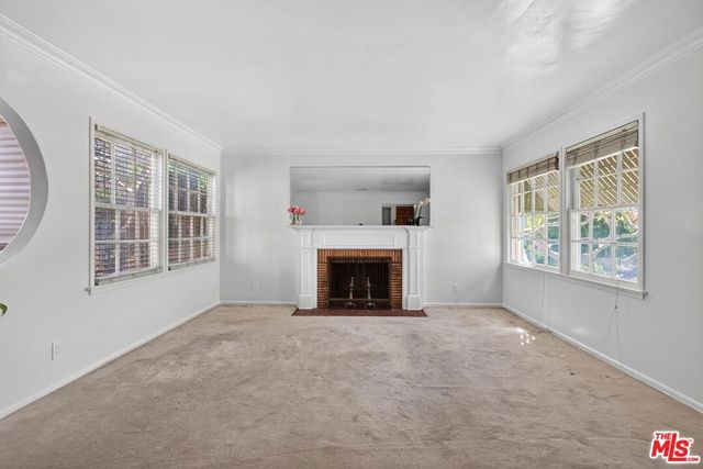 3692 Buckingham Road, Los Angeles, CA 90016