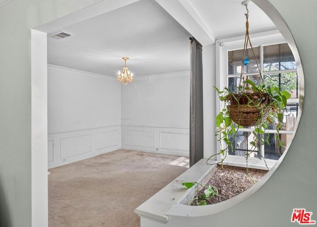 3692 Buckingham Road, Los Angeles, CA 90016