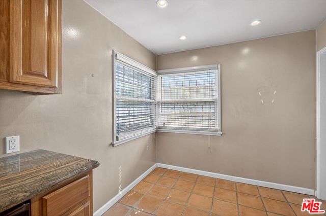 3692 Buckingham Road, Los Angeles, CA 90016