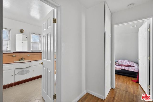 3692 Buckingham Road, Los Angeles, CA 90016