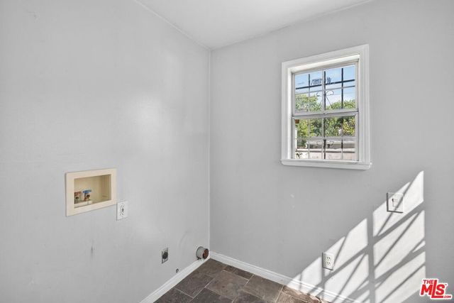 3692 Buckingham Road, Los Angeles, CA 90016