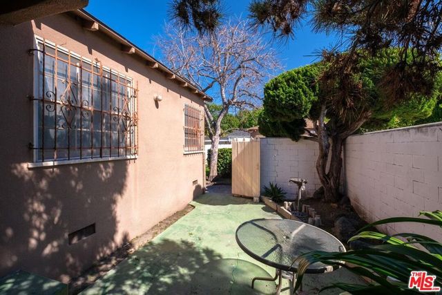 3692 Buckingham Road, Los Angeles, CA 90016