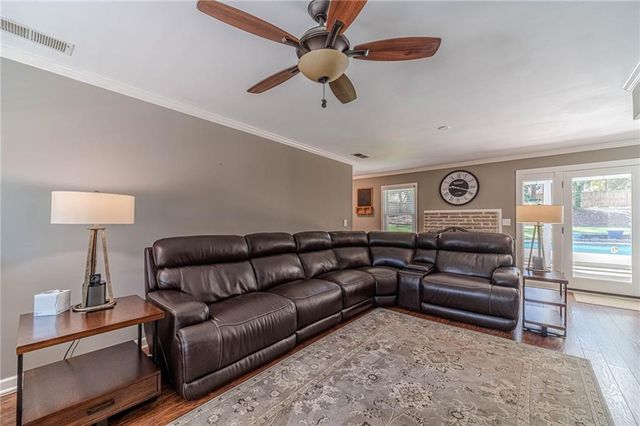 1423 Janice Court SW, Lilburn, GA 30047