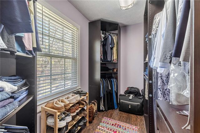 1423 Janice Court SW, Lilburn, GA 30047