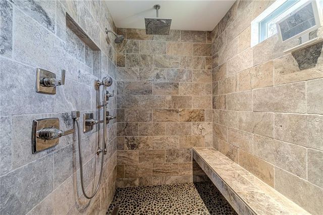 1423 Janice Court SW, Lilburn, GA 30047