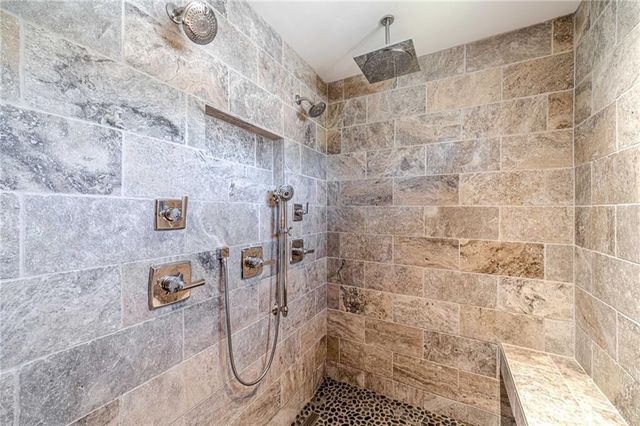 1423 Janice Court SW, Lilburn, GA 30047