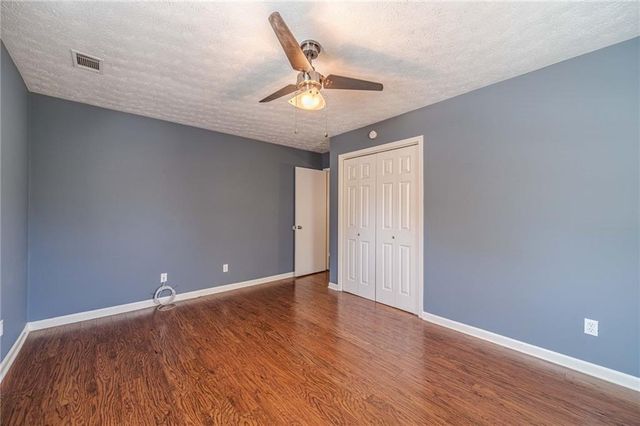 1423 Janice Court SW, Lilburn, GA 30047