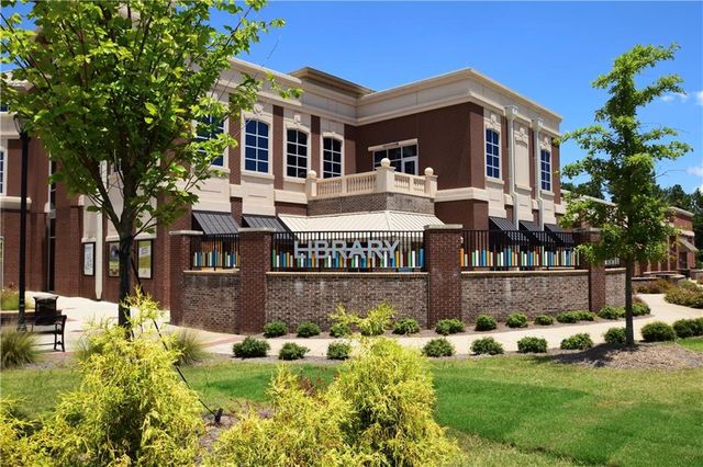 1423 Janice Court SW, Lilburn, GA 30047