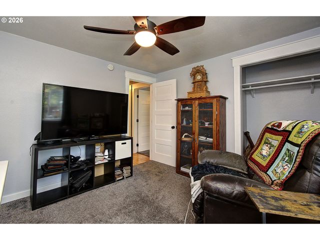 9114 Ne MEADOWBROOK Cir, Vancouver, WA 98664