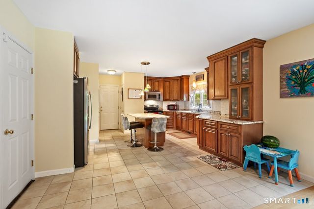 38 Brookside Drive, Norwich, CT 06360