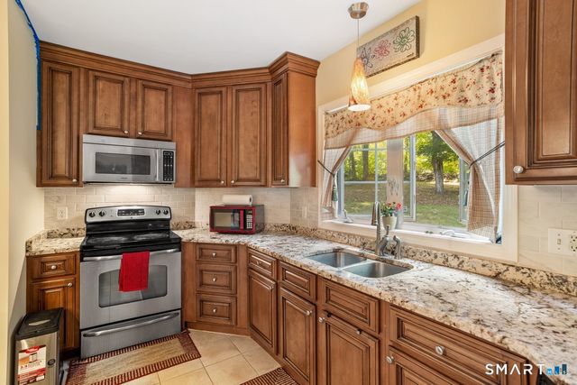 38 Brookside Drive, Norwich, CT 06360