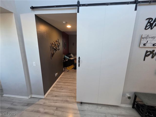 1010 Solemn Cactus Avenue, Las Vegas, NV 89031