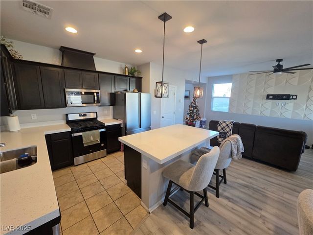 1010 Solemn Cactus Avenue, Las Vegas, NV 89031