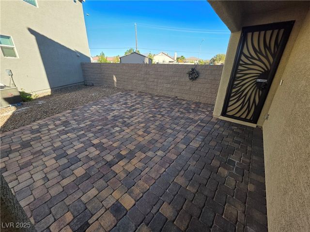 1010 Solemn Cactus Avenue, Las Vegas, NV 89031