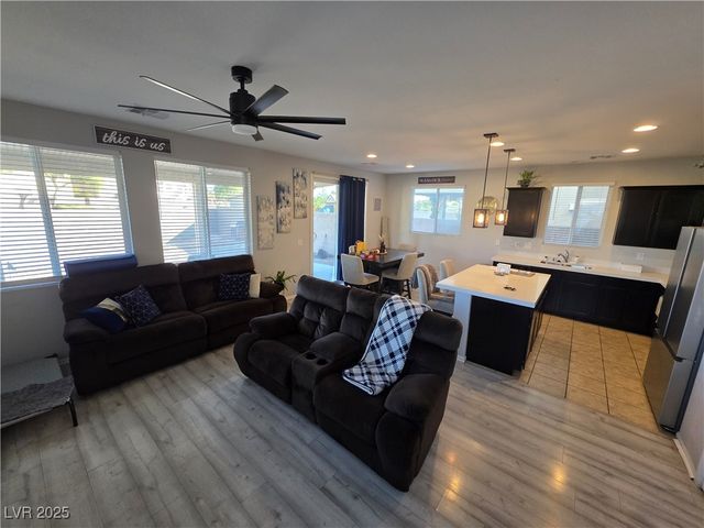 1010 Solemn Cactus Avenue, Las Vegas, NV 89031