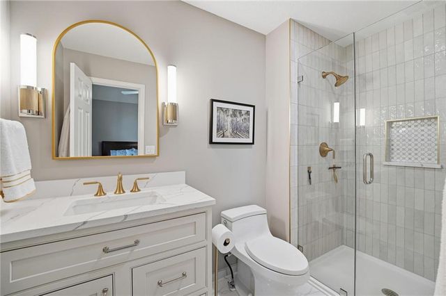 15231 Woodson Lane, Overland Park, KS 66223