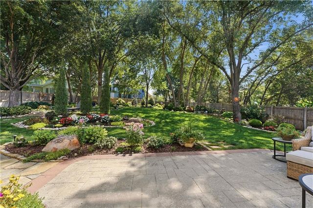 15231 Woodson Lane, Overland Park, KS 66223