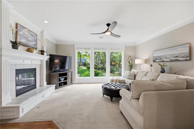 15231 Woodson Lane, Overland Park, KS 66223