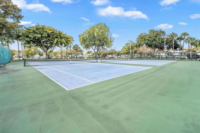 4975 E Sabal Palm Boulevard 408, Tamarac, FL 33319