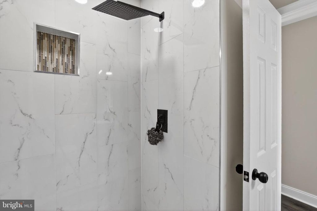 Image 19 of property listing at 3114 BETLOU JAMES PL, Baltimore, MD 21207