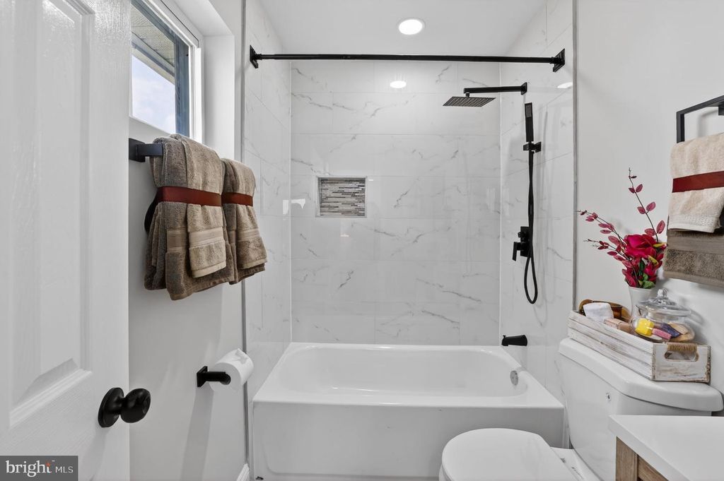 Image 23 of property listing at 3114 BETLOU JAMES PL, Baltimore, MD 21207