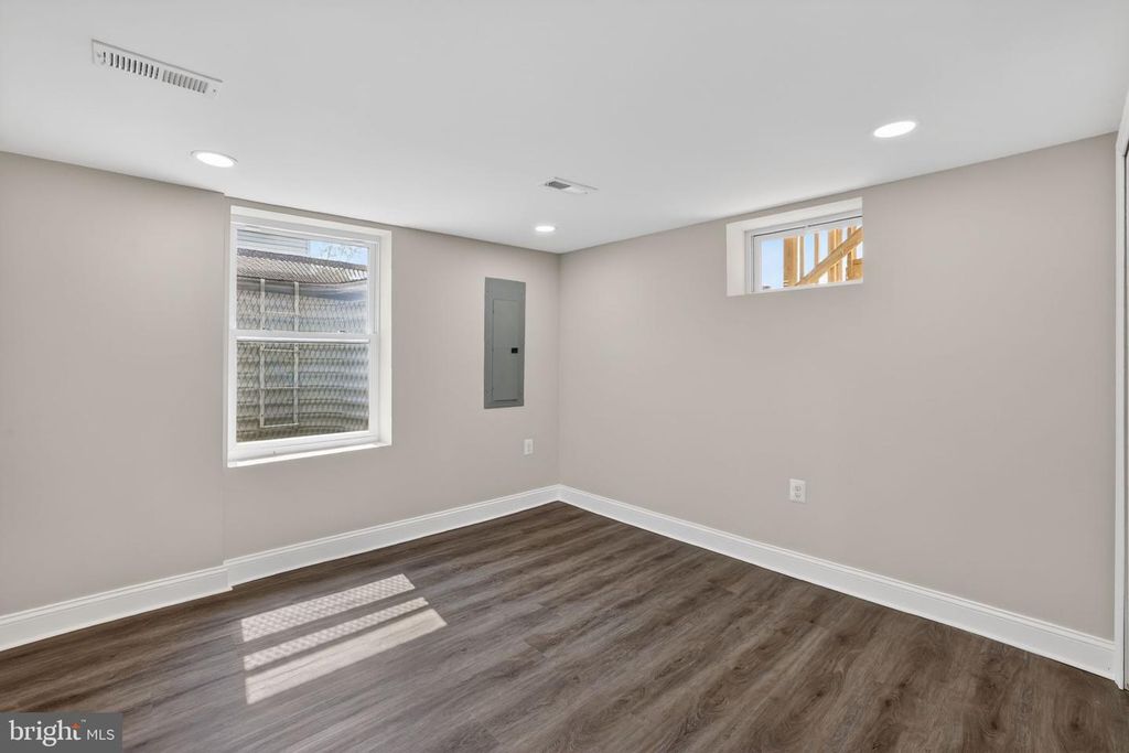 Image 24 of property listing at 3114 BETLOU JAMES PL, Baltimore, MD 21207