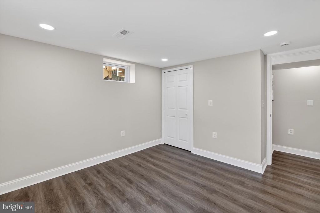 Image 25 of property listing at 3114 BETLOU JAMES PL, Baltimore, MD 21207