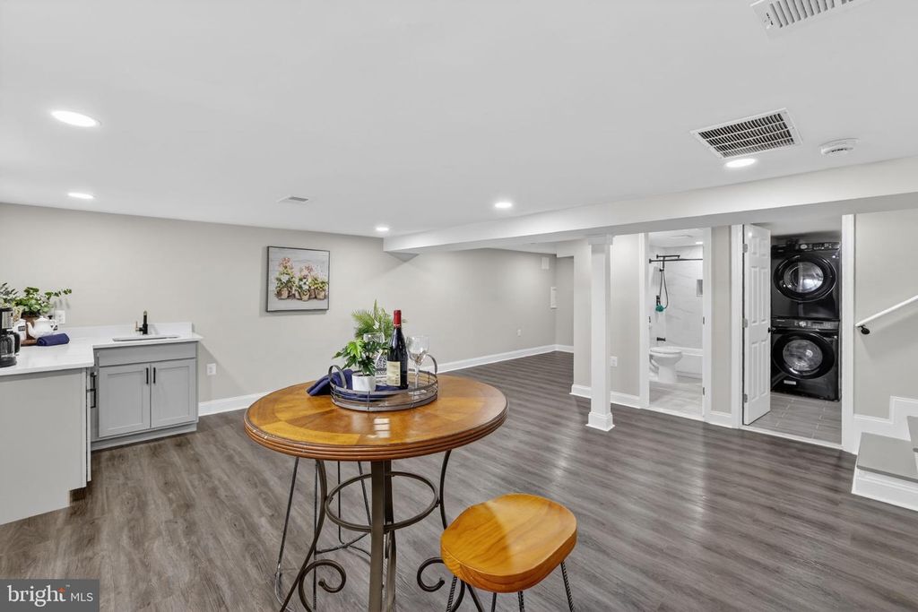 Image 29 of property listing at 3114 BETLOU JAMES PL, Baltimore, MD 21207