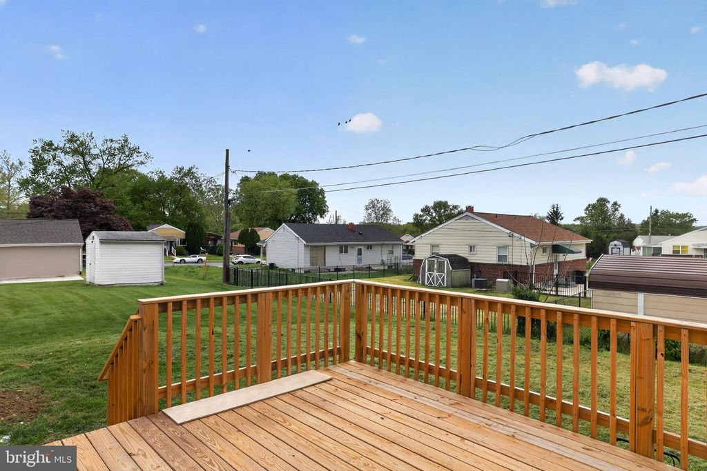 Image 36 of property listing at 3114 BETLOU JAMES PL, Baltimore, MD 21207