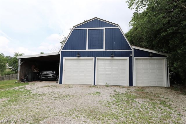 1053 N Carpenter Road, Brunswick, OH 44212