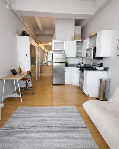 12 Stoneholm St 516, Boston, MA 02115