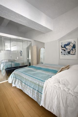 12 Stoneholm St 516, Boston, MA 02115