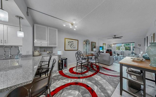 7321 CENTRAL AVENUE 307, St Petersburg, FL 33710