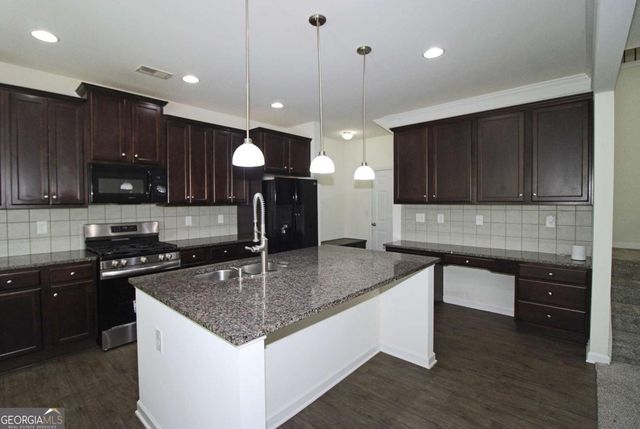 1390 Napa Valley Drive, Lawrenceville, GA 30045