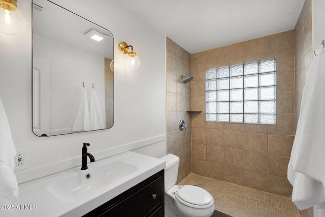 3420 N 45TH Street, Phoenix, AZ 85018