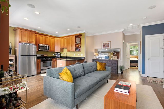 2701 N Mildred Avenue 3B, Chicago, IL 60614