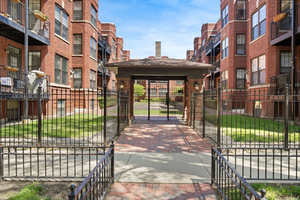 2701 N Mildred Avenue 3B, Chicago, IL 60614