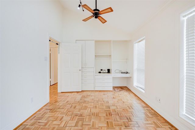 2501 Driscoll Street, Houston, TX 77019