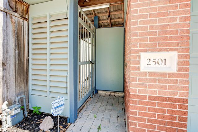 2501 Driscoll Street, Houston, TX 77019