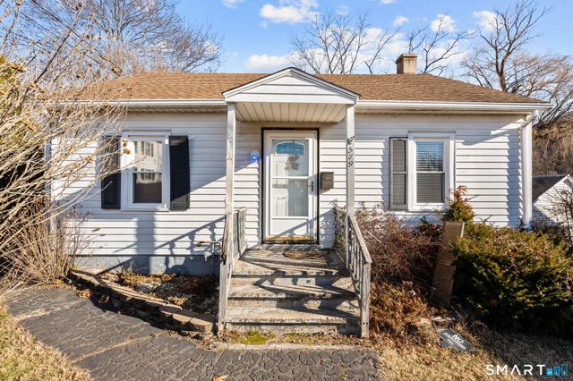 579 Sylvan Avenue, Waterbury, CT 06706