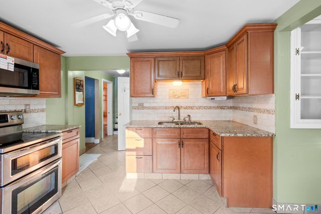 579 Sylvan Avenue, Waterbury, CT 06706