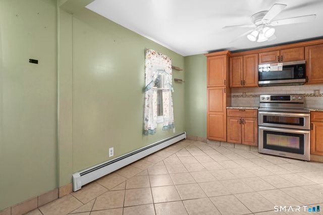 579 Sylvan Avenue, Waterbury, CT 06706