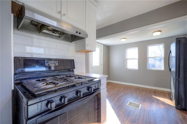 2815 Everett Avenue, Kansas City, KS 66102