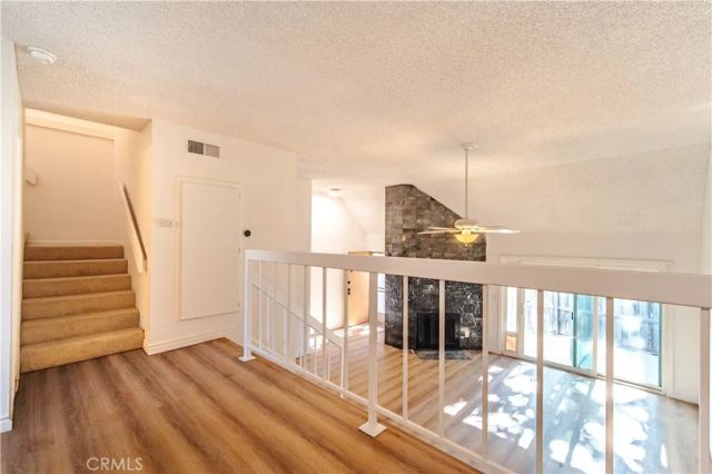 8851 Independence Avenue APT 33, Los Angeles, CA 91304