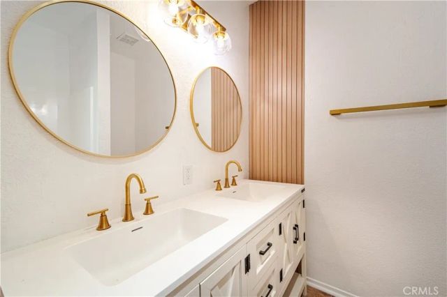 8851 Independence Avenue APT 33, Los Angeles, CA 91304