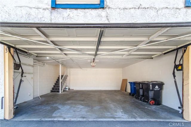 8851 Independence Avenue APT 33, Los Angeles, CA 91304