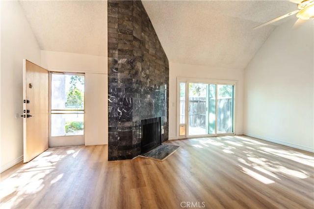 8851 Independence Avenue APT 33, Los Angeles, CA 91304